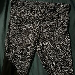 Lululemon Peloton Black and White Patterned Leggings